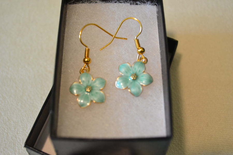 Dainty Flower Earrings